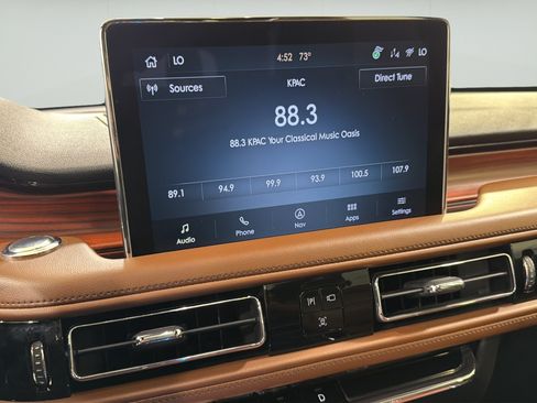 Used 2024 Lincoln Aviator Reserve w/ Elements Package Plus RWD image 18