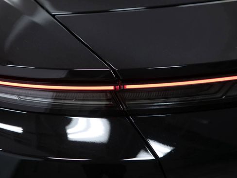 New 2026 Porsche Taycan Turbo AWD/4WD image 18