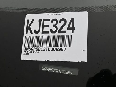 Used 2026 Nissan Kicks SR w/ SR Premium Package FWD image 23