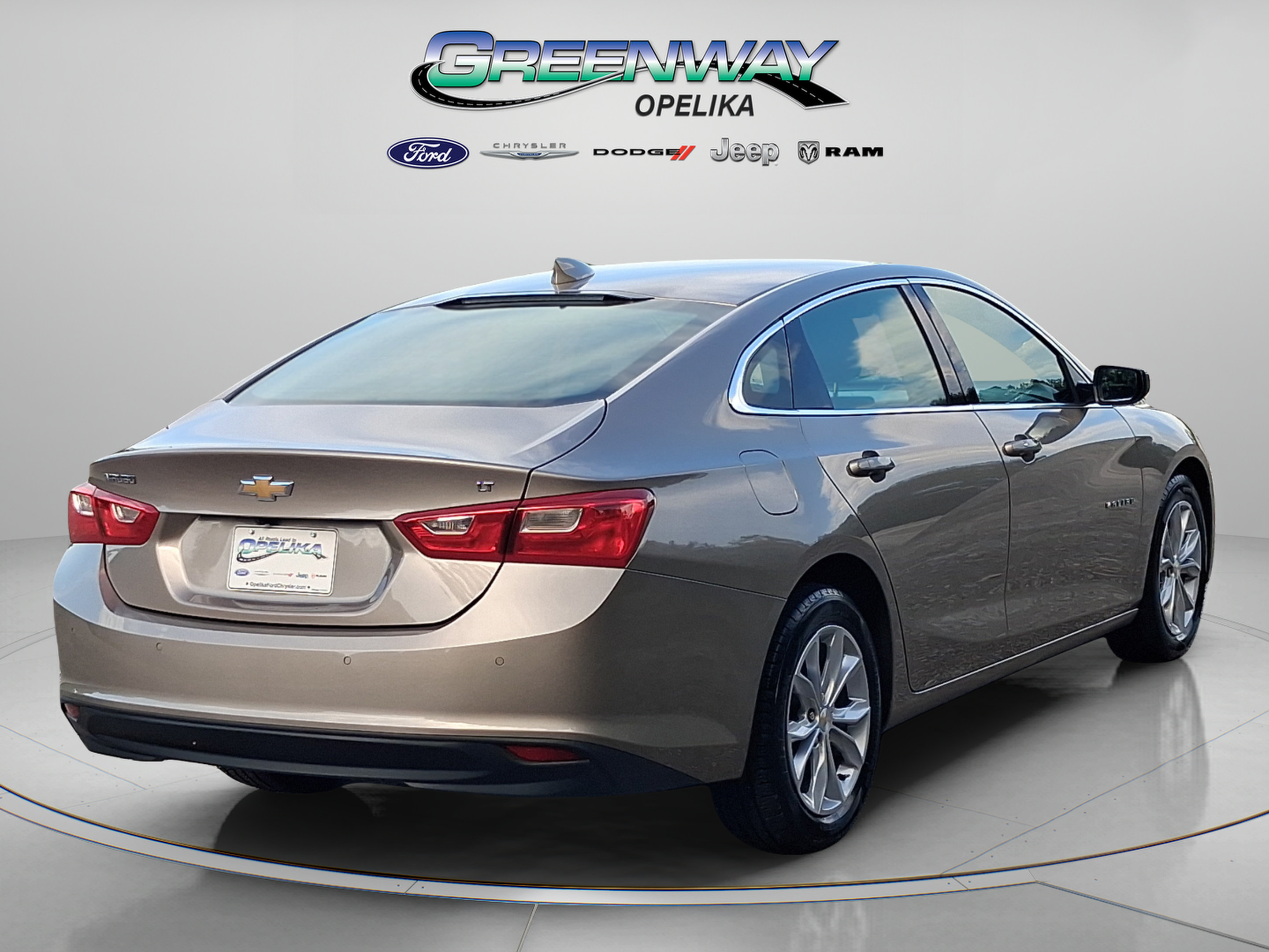 Used 2025 Chevrolet Malibu LT FWD image 7