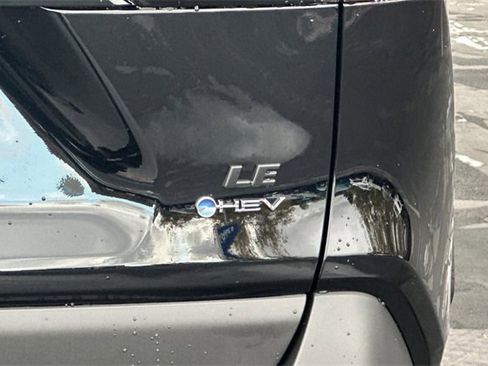 Used 2025 Toyota RAV4 LE image 7