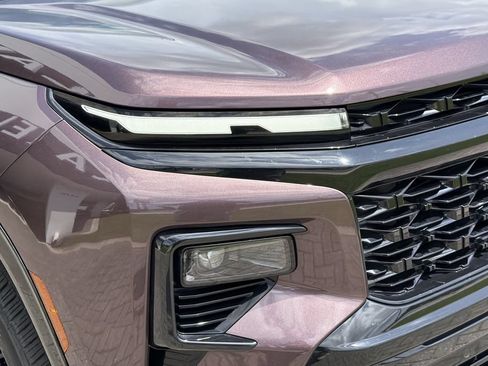 Certified 2024 Chevrolet Traverse RS FWD image 9