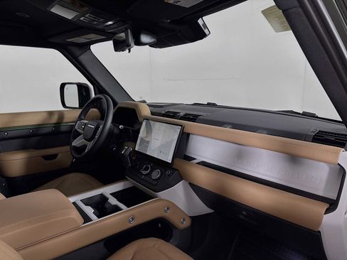 New 2026 Land Rover Defender 110 X-Dynamic SE AWD/4WD image 29