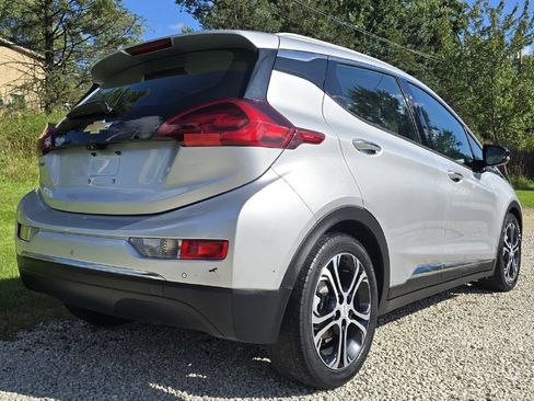 Used 2018 Chevrolet Bolt Premier w/ Driver Confidence II Package FWD image 10