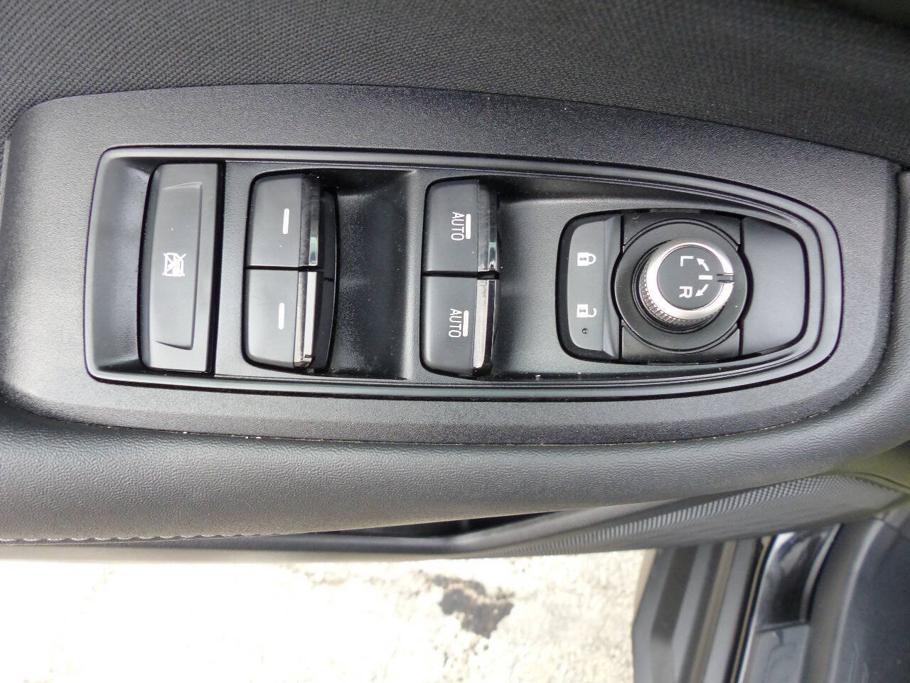 Used 2023 Subaru Outback Premium AWD/4WD image 20