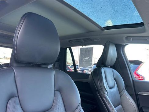 Certified 2024 Volvo XC90 B6 Ultimate w/ Protection Package Premier image 18