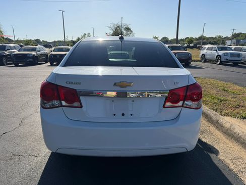 Used 2015 Chevrolet Cruze LT FWD image 6