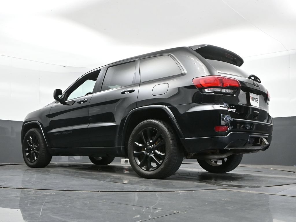 Used 2021 Jeep Grand Cherokee Laredo X AWD/4WD image 50