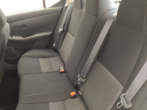 Used 2024 Nissan Sentra SV FWD image 18