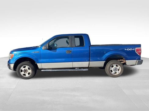 Used 2011 Ford F150 XLT image 2