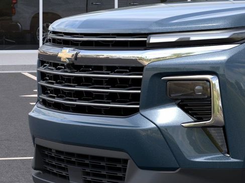 New 2026 Chevrolet Traverse LT w/ Driver Confidence Package FWD image 13
