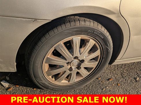 Used 2008 Buick LaCrosse CXL w/ Driver Confidence Package image 14