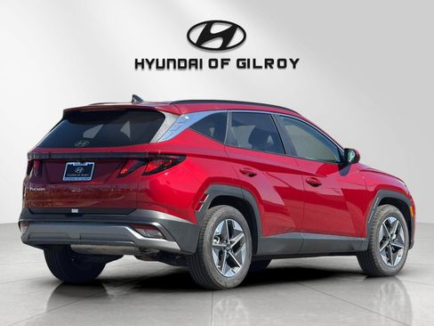 Used 2025 Hyundai Tucson SEL FWD image 5