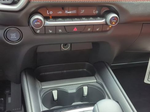 Used 2026 MAZDA CX-50 Meridian Edition w/ Apex Package AWD/4WD image 12