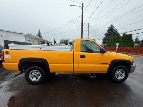 Used 2003 GMC Sierra 2500 W/T RWD image 6