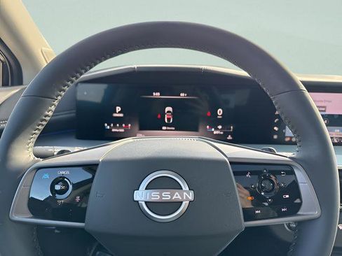 New 2025 Nissan Murano SL image 10