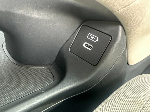 Used 2024 Honda HR-V LX image 29
