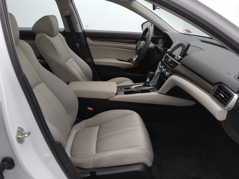 Used 2020 Honda Accord EX image 21