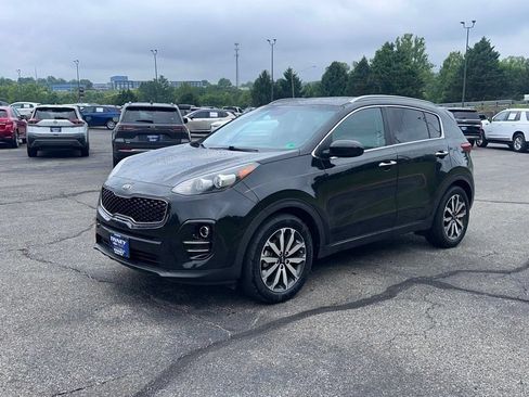 Used 2017 Kia Sportage EX FWD image 3