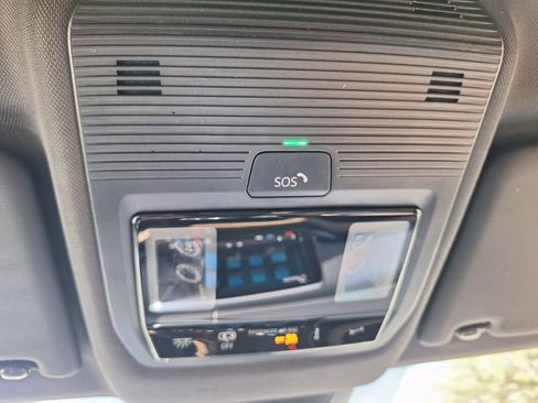 New 2026 Volkswagen Atlas Cross Sport SE image 19