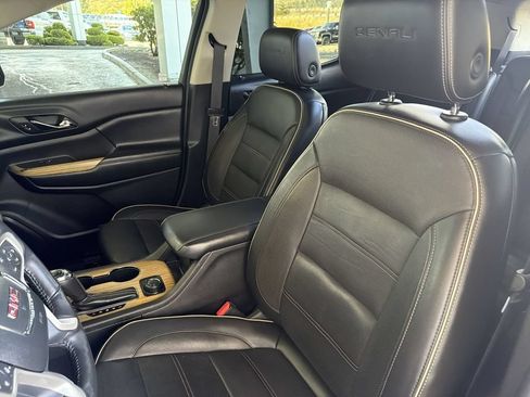 Certified 2018 GMC Acadia Denali AWD/4WD image 20