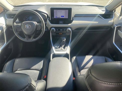Used 2023 Toyota RAV4 XLE image 11