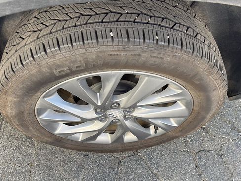 Used 2025 Buick Enclave Preferred image 15