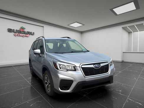 Used 2020 Subaru Forester Premium AWD/4WD image 2