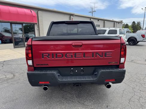 Used 2024 Honda Ridgeline TrailSport image 4