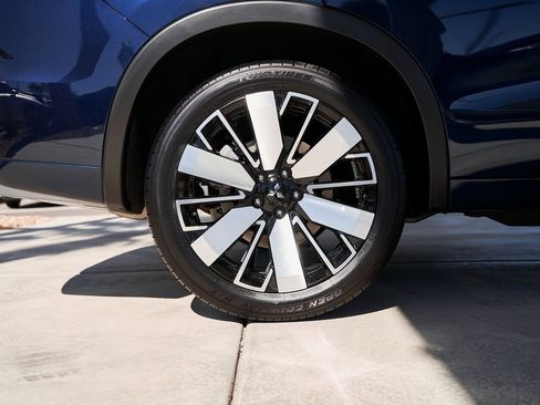 Used 2025 Mitsubishi Outlander SEL image 9