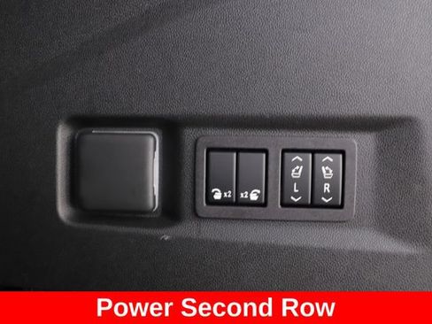 Used 2024 GMC Yukon Denali AWD/4WD image 33