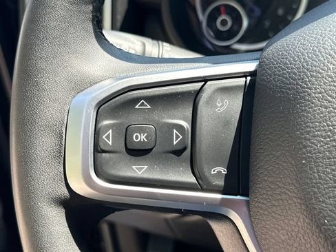 Certified 2025 RAM 2500 Big Horn AWD/4WD image 31