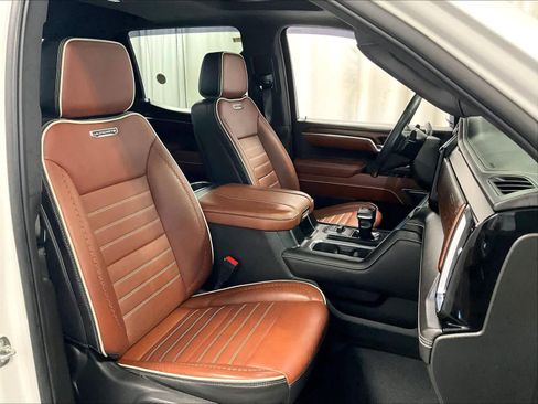 Used 2023 GMC Sierra 1500 Denali Ultimate image 11