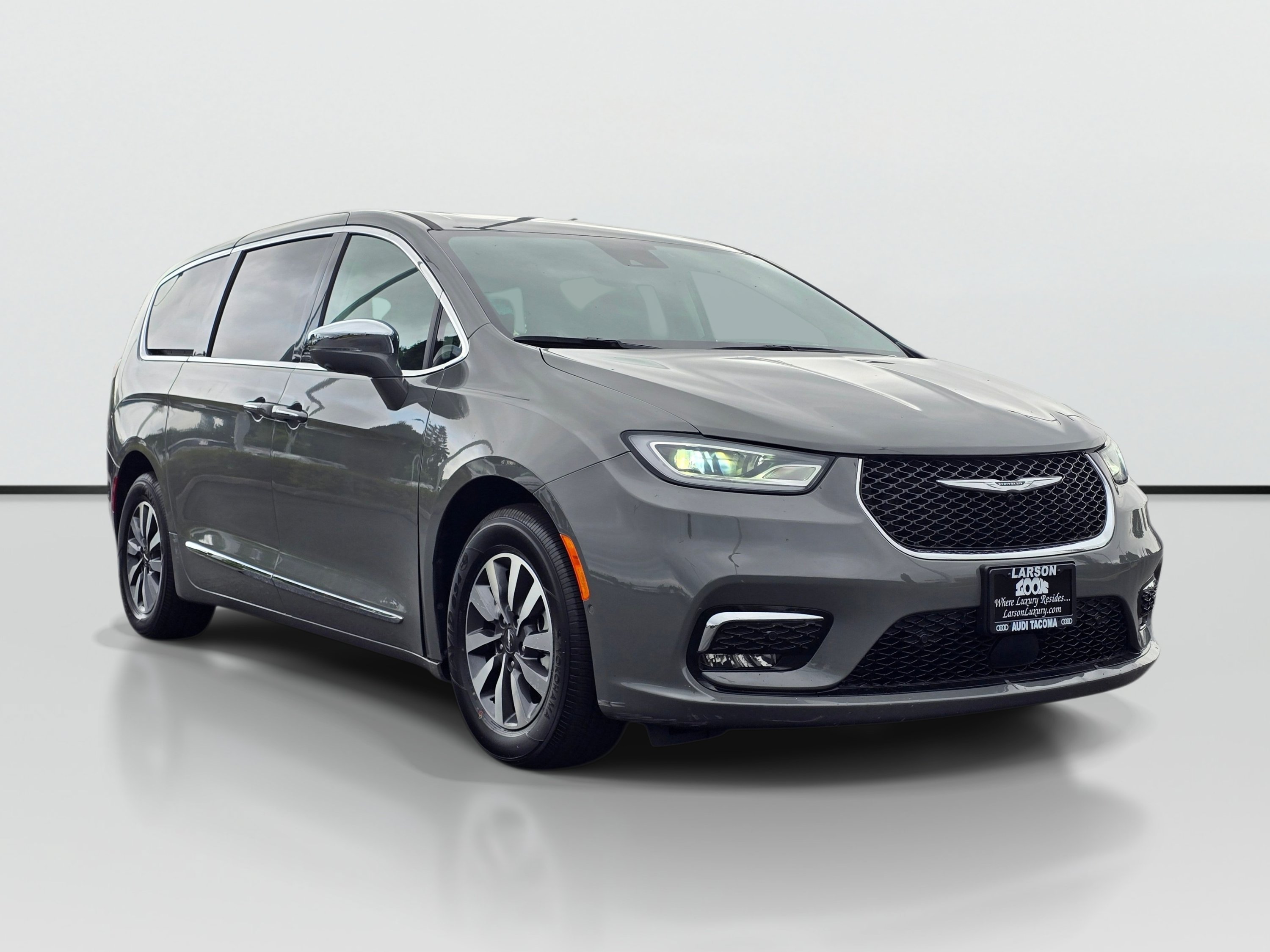 Used 2022 Chrysler Pacifica Limited FWD image 7