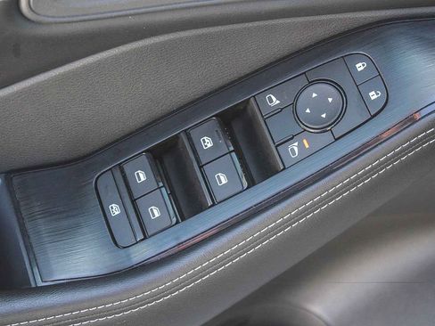 Used 2023 Nissan Rogue SV w/ SV Premium B Package FWD image 21