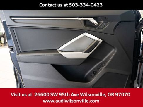 Used 2022 Audi Q3 2.0T Premium w/ Convenience Package AWD/4WD image 21