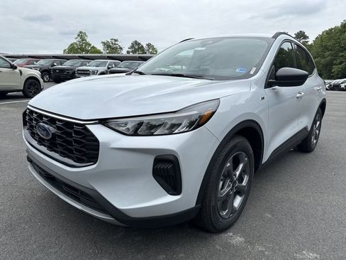 New 2026 Ford Escape ST-Line w/ Tech Pack #1 FWD image 4