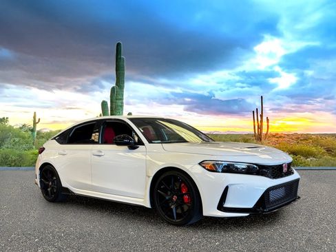 Used 2025 Honda Civic Type R image 5