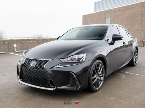 Used 2019 Lexus IS 300 F Sport w/ F Sport Package image 3