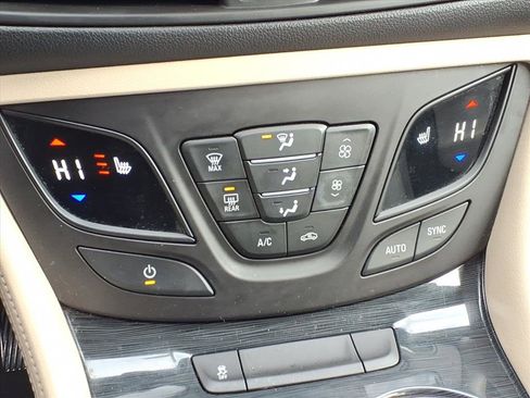 Used 2018 Buick Envision Preferred image 11