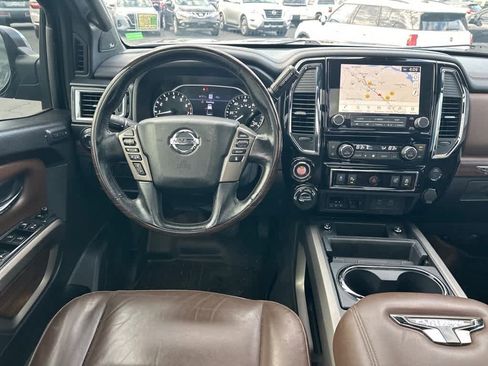 Used 2021 Nissan Titan Platinum Reserve w/ Moonroof Package image 11