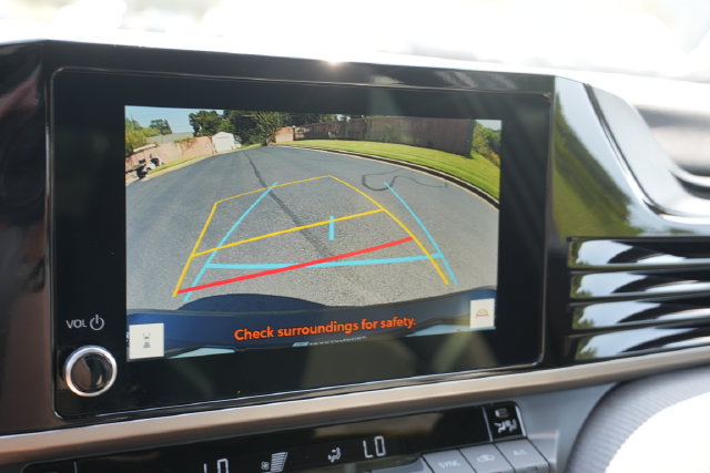 Used 2025 Toyota Camry SE FWD image 31