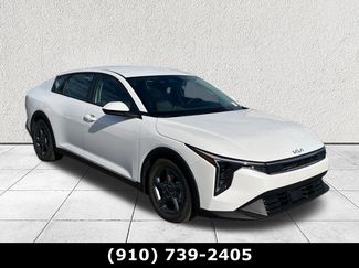 New 2025 Kia K4 LXS video 1