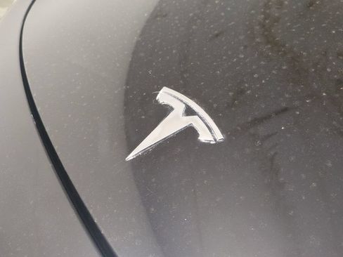 Used 2023 Tesla Model Y Long Range AWD/4WD image 13