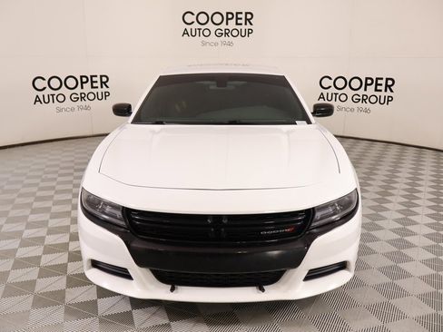Used 2020 Dodge Charger SXT w/ Blacktop Package image 8
