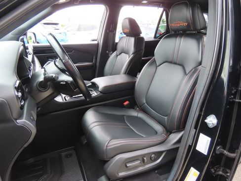 Used 2024 Honda Pilot TrailSport image 21