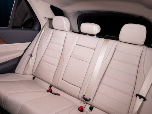 Used 2020 Mercedes-Benz GLE 350 image 27