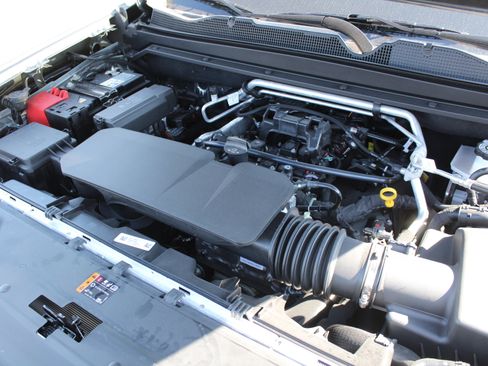 New 2026 Chevrolet Colorado ZR2 w/ ZR2 Bison Edition image 30