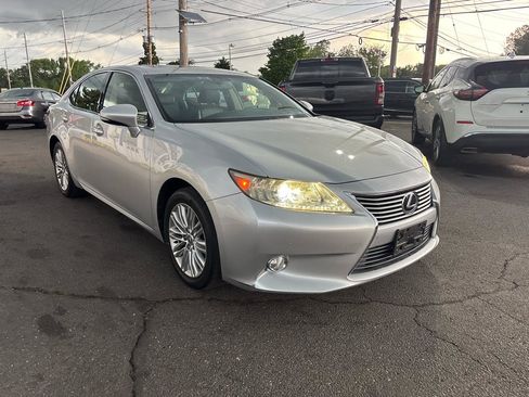 Used 2013 Lexus ES 350 w/ Luxury Pkg FWD image 9
