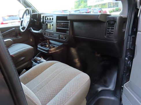 Used 2020 Chevrolet Express 2500 w/ Driver Convenience Package RWD image 10